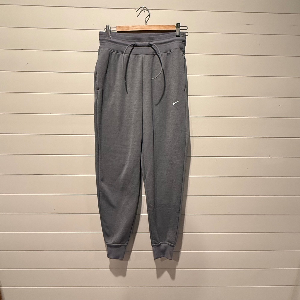 Nike Therma-FIT Joggers Womens Small Grey Tapered Fleece Sweatpants FB5431-091